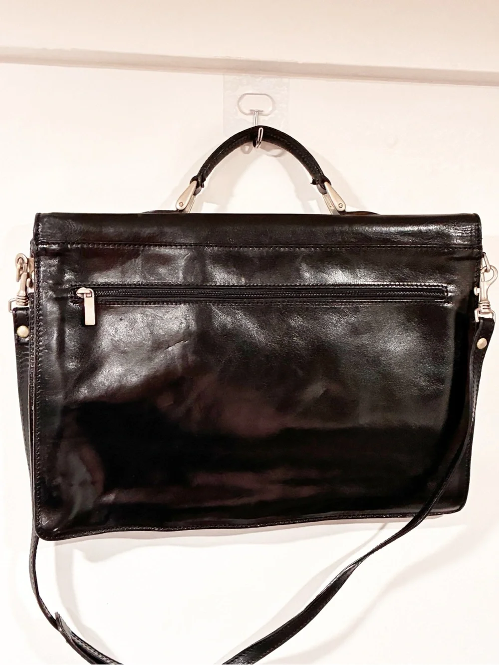 Vera Pelle Black Leather Laptop Work Bag Silver Buckle Crossbody